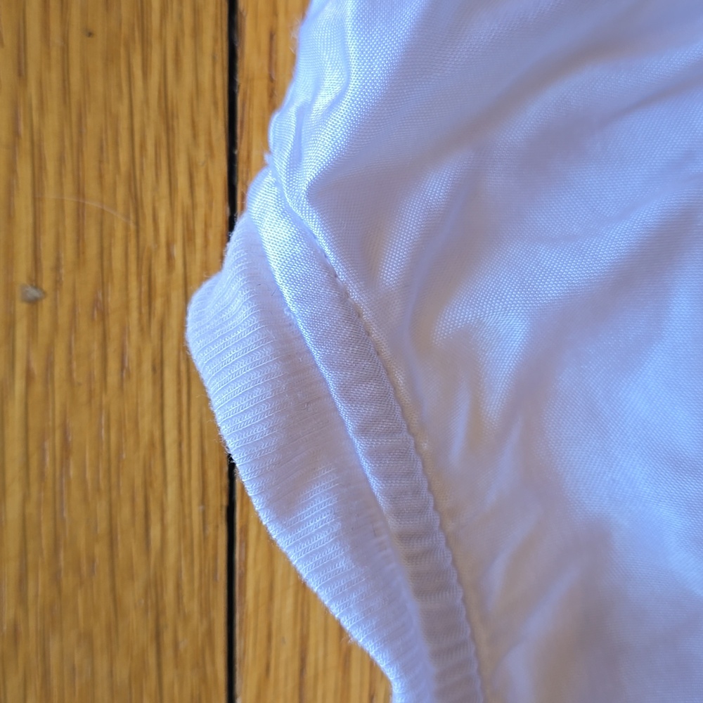 Nation LTD, White Short Sleeve Satiny T-Shirt, EUC, Women's M - Picture 11 of 13